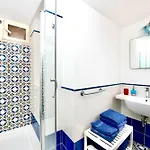 Rooftop Flat In 