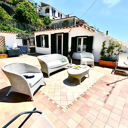 Apartment Rooftop Flat In 