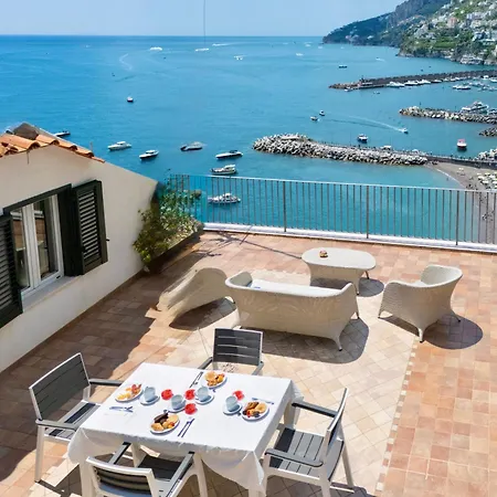 Rooftop Flat In 