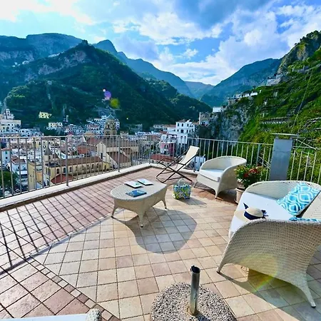 Apartment Rooftop Flat In