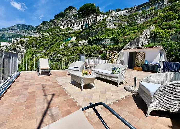 Apartment Rooftop Flat In 